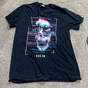 Black 3D effect shirt